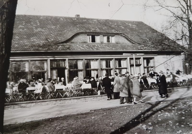 Datei:Milchgaststätte 1960.jpg