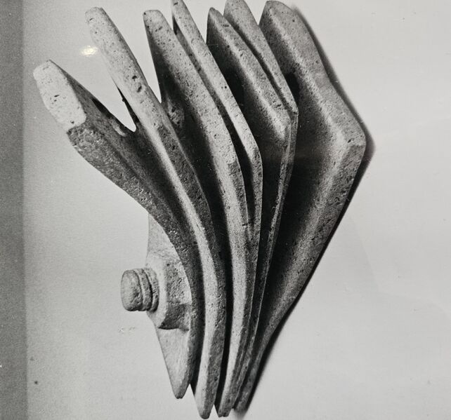 Datei:2025 12 10 HS Grabmal.jpg