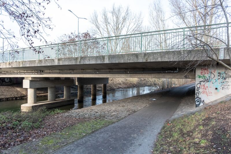 Datei:Dietrich-Bonhoeffer-Brücke Jan 2025.jpg
