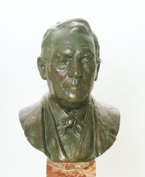 Datei:Jonas Heymann, Götz.jpg