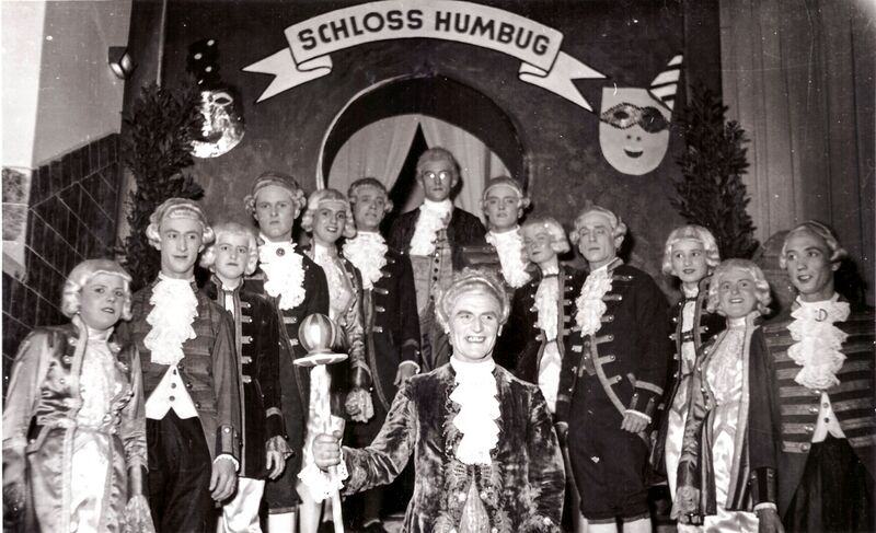 Datei:Schickedanz, Faschingsball 001.jpg