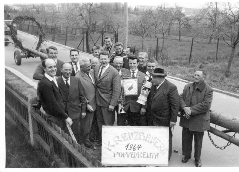 Datei:Kreuzbauern 1964.jpg