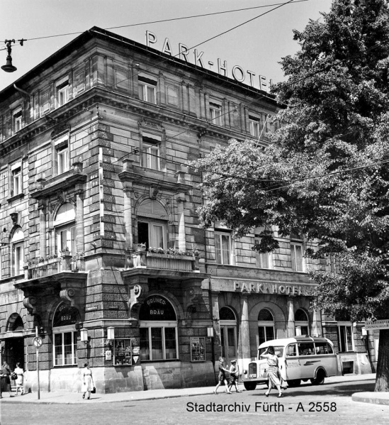 Datei:Parkhotel - A2558.jpg