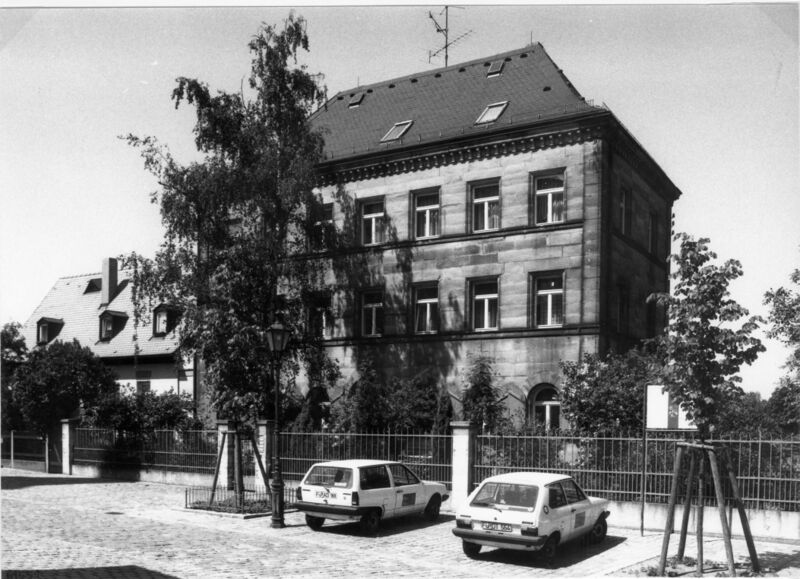 Datei:Diakonissenhaus der Neuendettelsauer Schwestern, Mai 1989.jpg