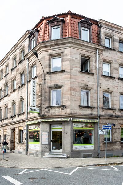Datei:Bäckerei Gräf Cadolzburger Straße Nov 2025 1.jpg