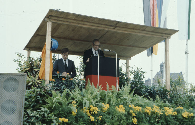 Datei:Baubeginn U-Bahn Fürth 9.7.1979 (13).jpg