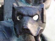 Gauklerbrunnen Tiermaske 2.jpg