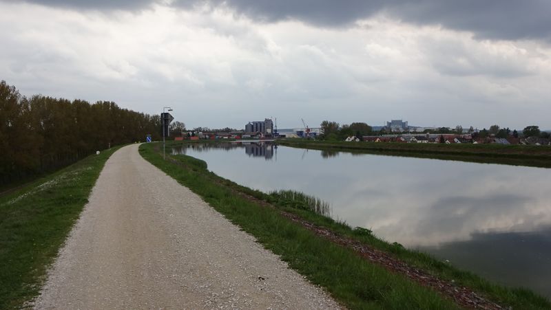 Datei:Hafen Fürth 2015.2.jpg