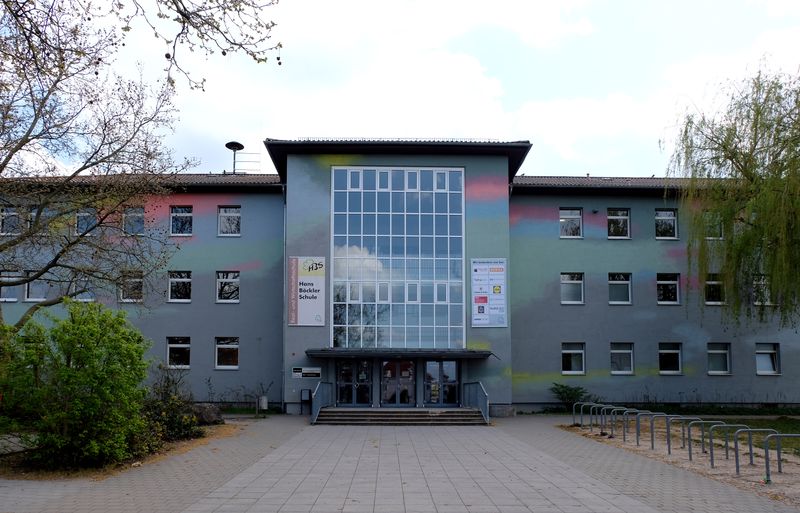 Datei:Hans-Böckler-Schule April 2020 11.jpg