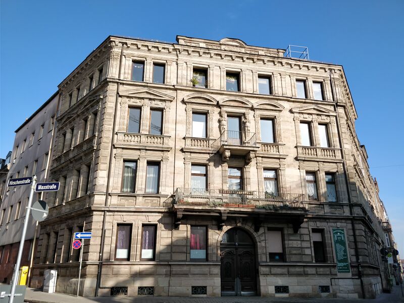 Datei:Maxstraße 1 90762 Fürth.jpg