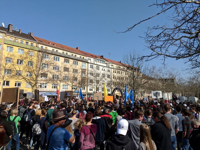 Datei:190323 Artikel13Demo 2.jpg