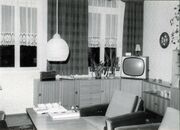 NL-FW 04 KP Schaack Wohnzimmer mit TV 1972 123.jpg