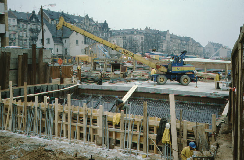 Datei:U-Bahn Baustelle Stadtgrenze-Jakobinenstraße 1980 (15).jpg