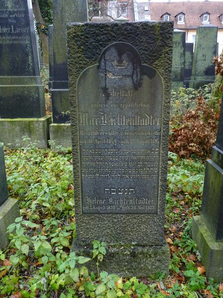 Datei:Grabstein Lichtenstädter.JPG