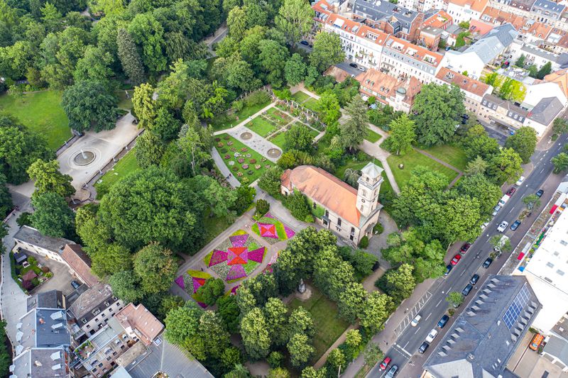 Datei:Stadtpark Juni 2020 3.jpg