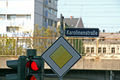 Straßenschild in der <a class="mw-selflink selflink">Karolinenstraße</a>, 2017