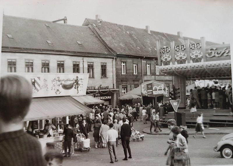 Datei:Kirchweih 1961 Hallplatz.jpg