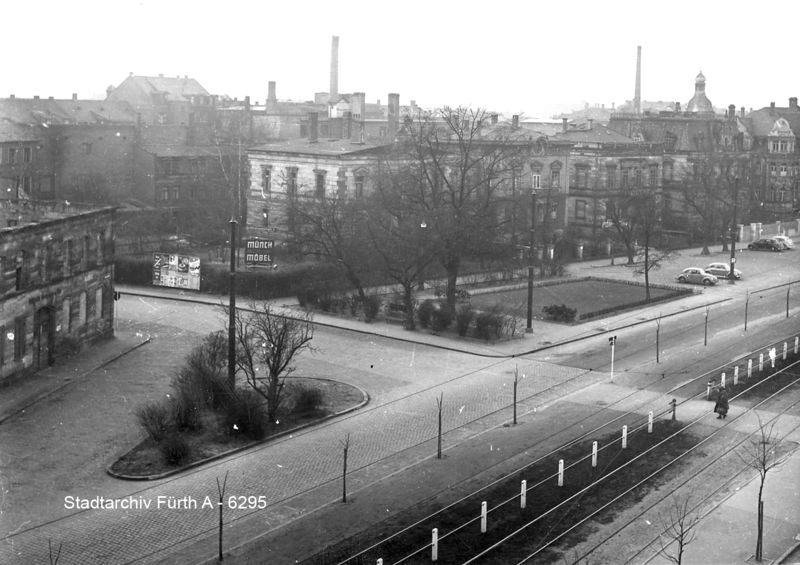 Datei:Hopfenpflückerinbrunnen A6295.jpg