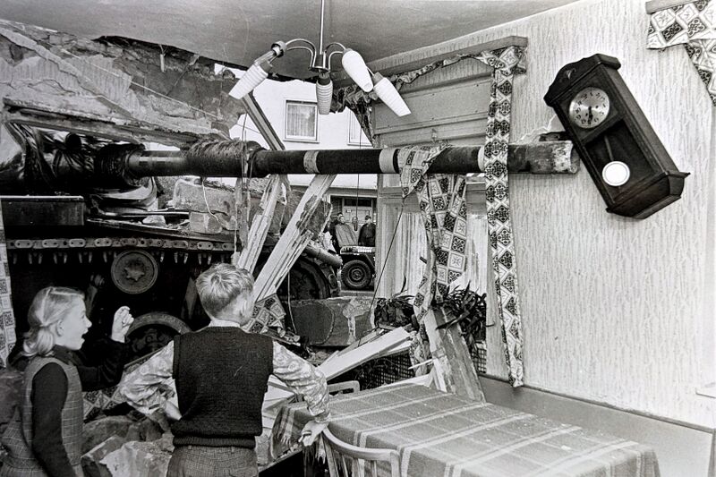 Datei:NL-FW 09 KP 810 Panzerunfall Stadeln.jpg