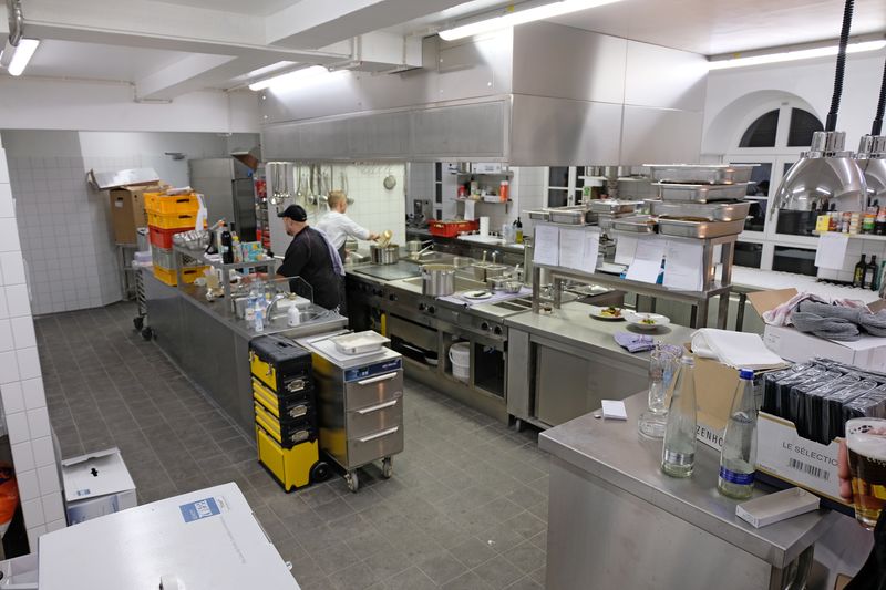 Datei:2019 02 09 Grüner Baum Pre-Tasting 4.jpg