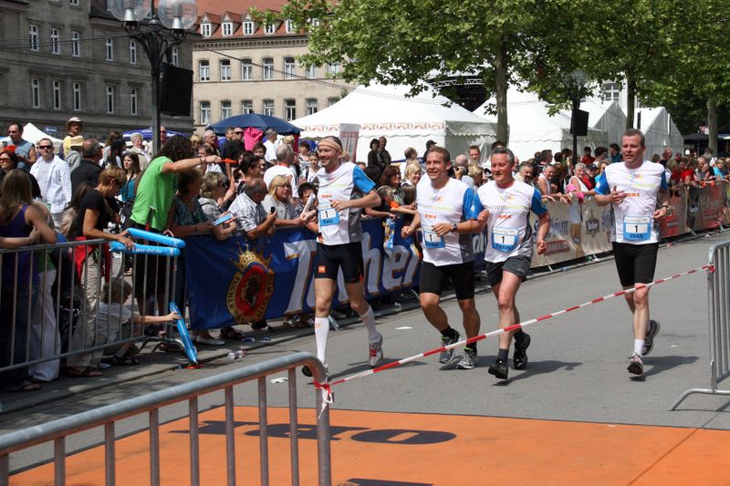 Datei:Metropolmarathon 2010 Promis 2.jpg