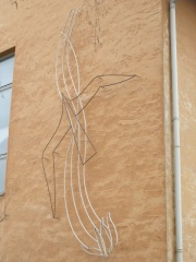 Schule Burgfarrnbach Drahtplastik.JPG