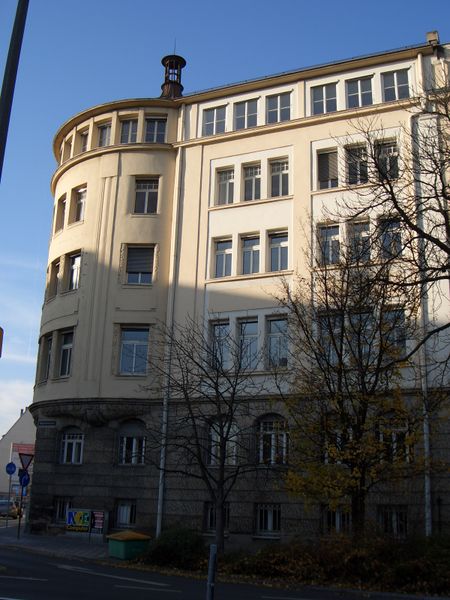 Datei:Kurgartenstraße 1; Nürnberger Straße 129.JPG
