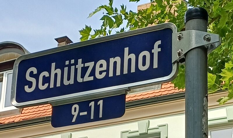 Datei:Schützenhof 9-11.jpg