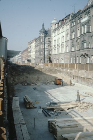 U-Bahn Baustelle Stadtgrenze-Jakobinenstraße 1980 (47).jpg