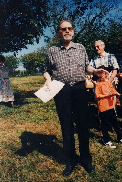 Datei:Flasche-1999-09-19 Picnic-frn-01c.jpg