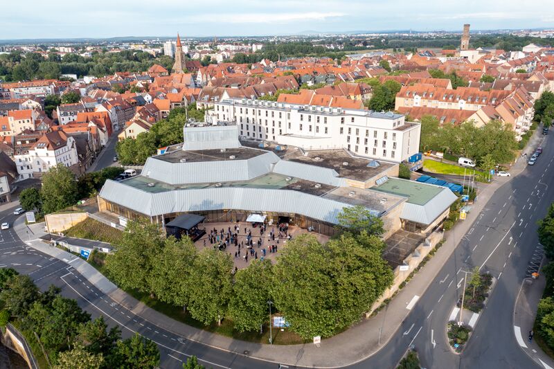 Datei:Frei Luft Galerie 2022 Eröffnung 31.jpg