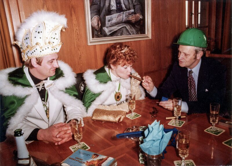 Datei:NL 16-127-16 Fasching OB Scherzer 15 Feb 1979.jpg