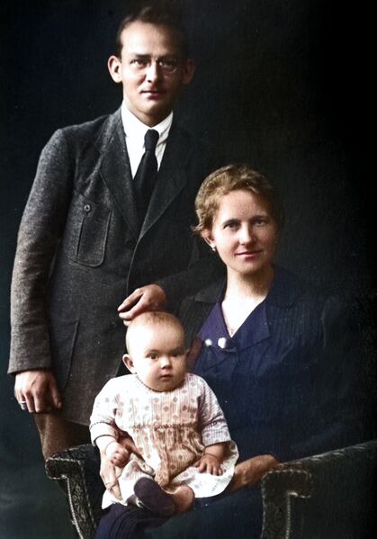 Datei:Heinrich Frank 1920 col.jpg