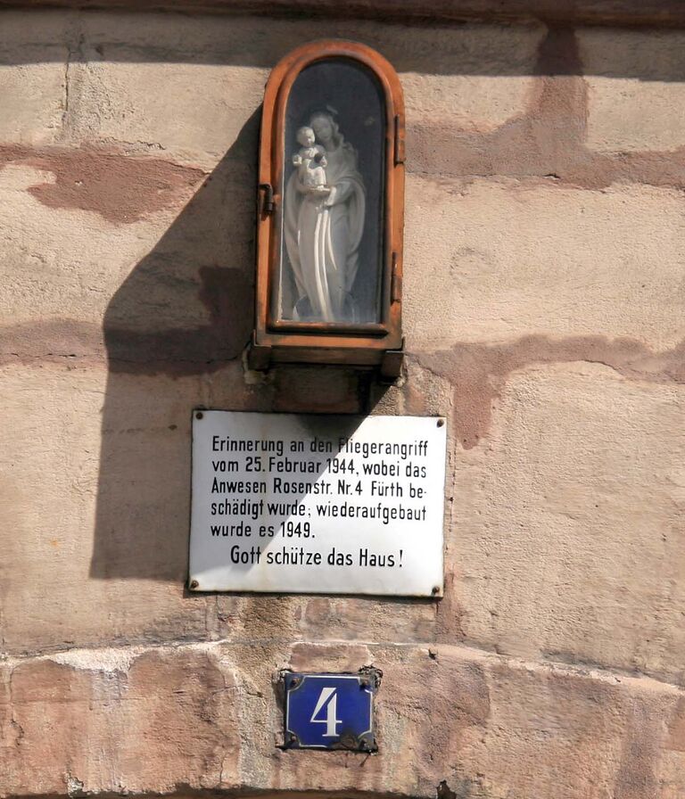 Rosenstrasse 4 Luftangriff.jpg