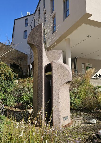 Datei:2025 10 31 Bürgerbrunnen Stadthalle (3).jpg