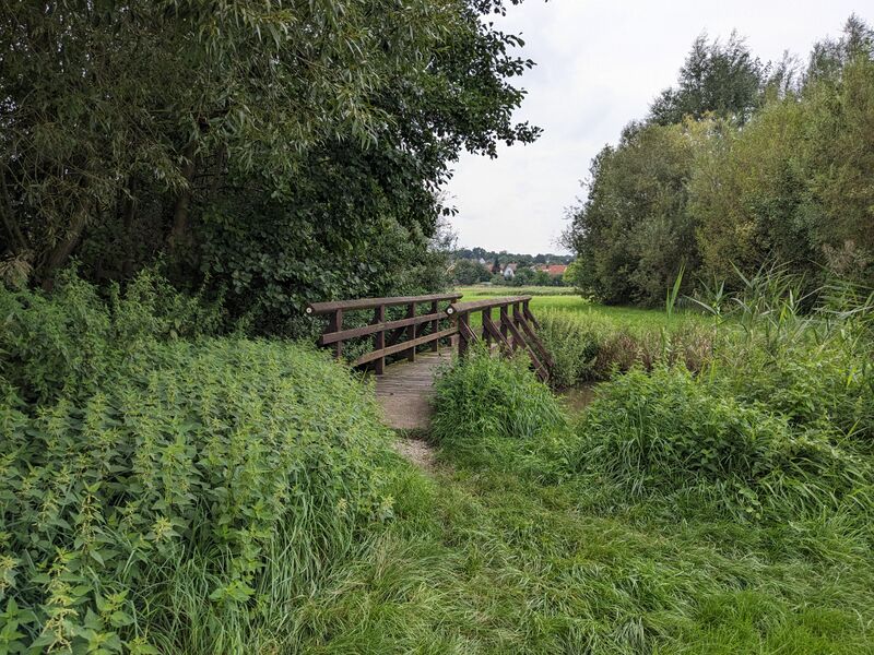 Datei:20230830 Fußwegbrücke a.jpg