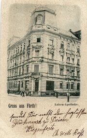 AK Luisenstraße Apotheke gel 22 Okt 1900.jpg
