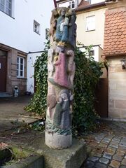 Weihnachtssäule Waagplatz 3 d.JPG