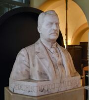 Büste Berolzheimer 3a.jpg