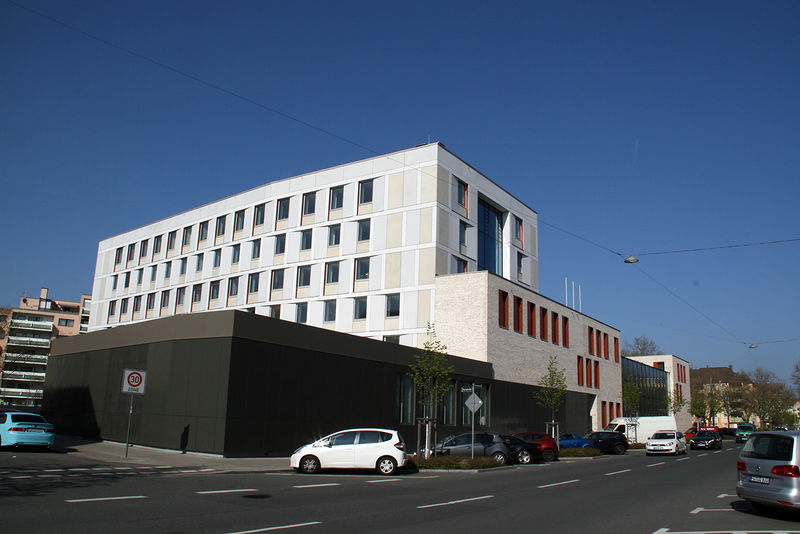 Datei:Finanzamt Herrnstraße.jpg