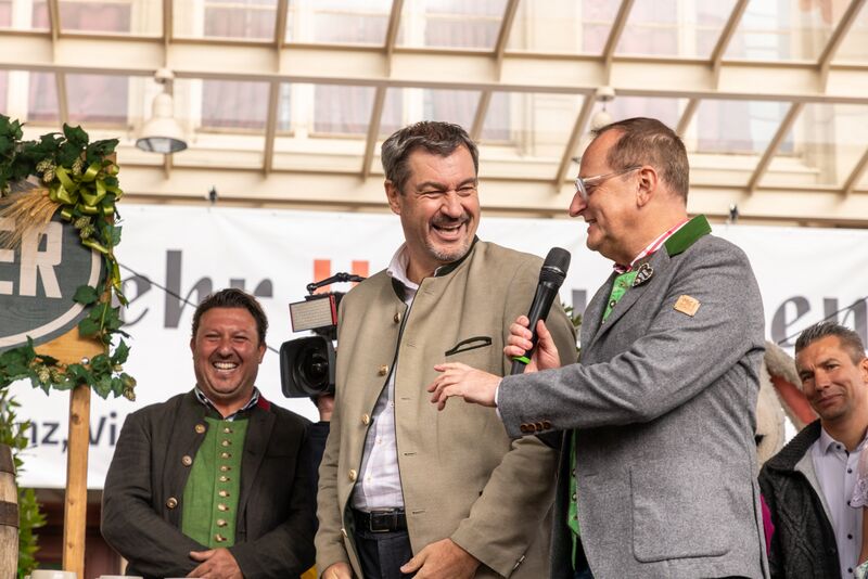 Datei:Kirchweiheröffnung Sept 2024 21.jpg