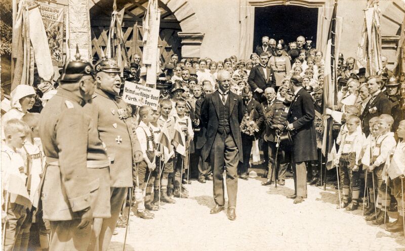 Datei:AK Photo Atelier Weber Staffelstein Bay Königsbund Fürth ungl.jpg