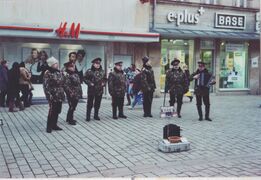 NL-FW 04 2564 KP Schaack, Fussgängerzone mit Don Kosakenchor, 15.12.2011.jpeg