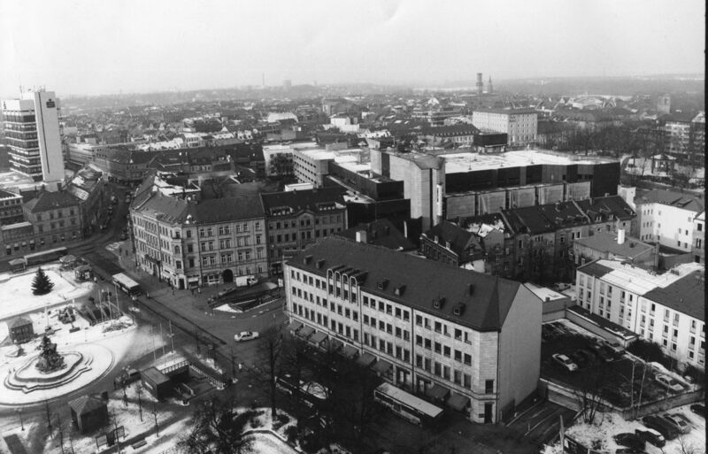 Datei:Blick vom Bahnhof-Center 03.jpg