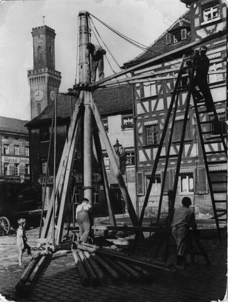 Datei:Königstraße, Tannenbaum 26.9.1935.jpg