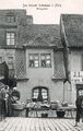 Ansichtskarte vom kleinsten Haus in Fürth am Waagplatz, ca. 1910