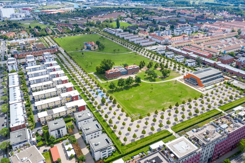 Datei:Südstadtpark Mai 2019 2.jpg