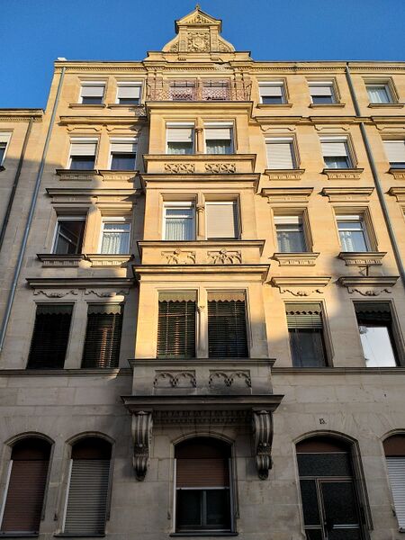 Datei:2022-03-21 Karlstraße 15.jpg