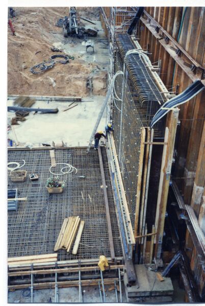 Datei:NL-FW 04 955 KP Schaack U-Bahnhof Stadthalle 1996.11.16.jpg