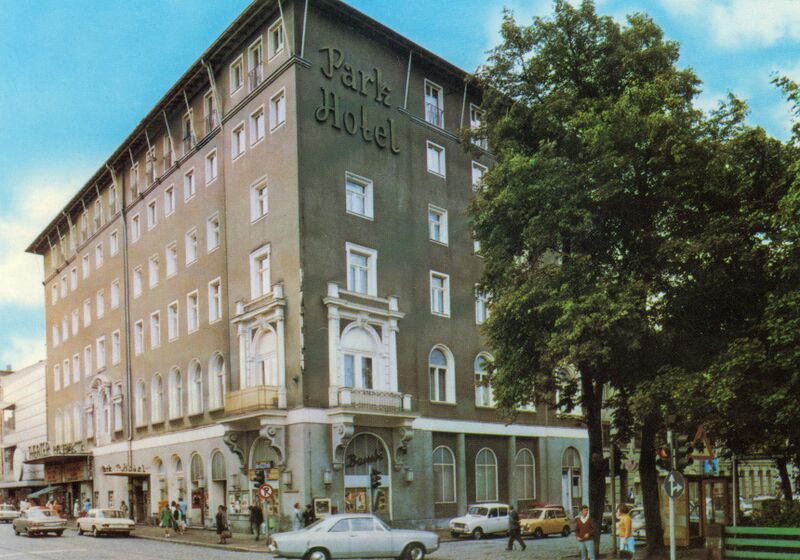 Datei:AK Parkhotel ca. 1970.jpg
